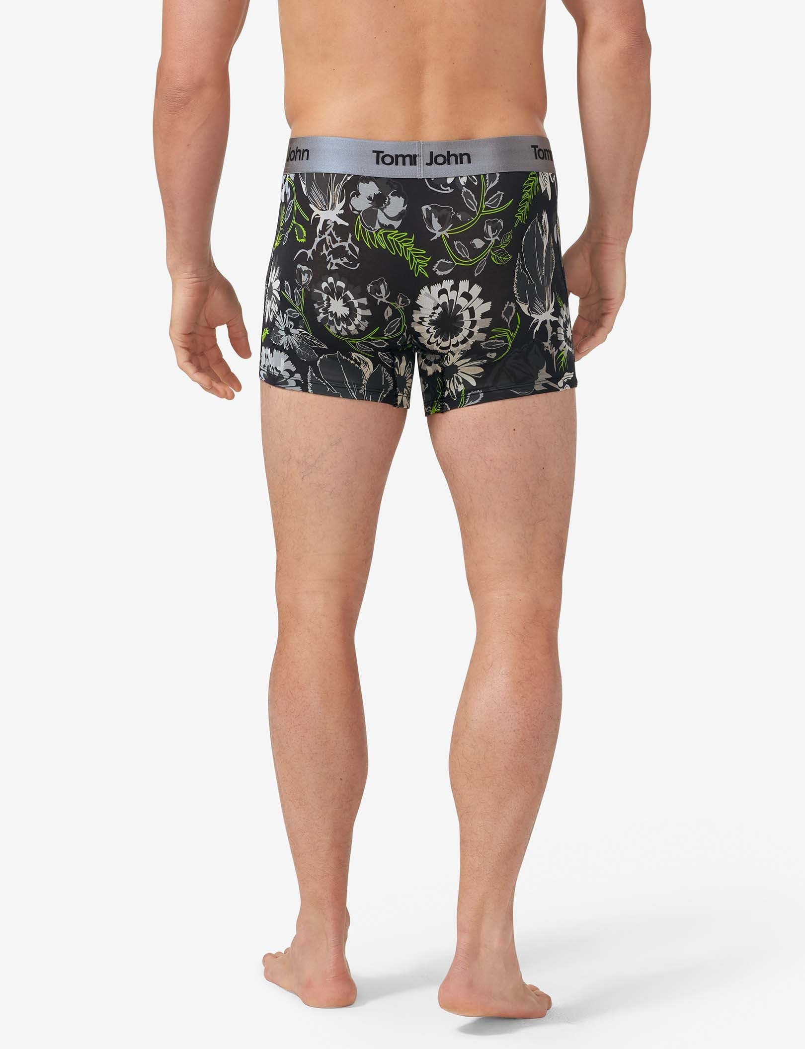 Second Skin Trunk 4"::Black Botanical