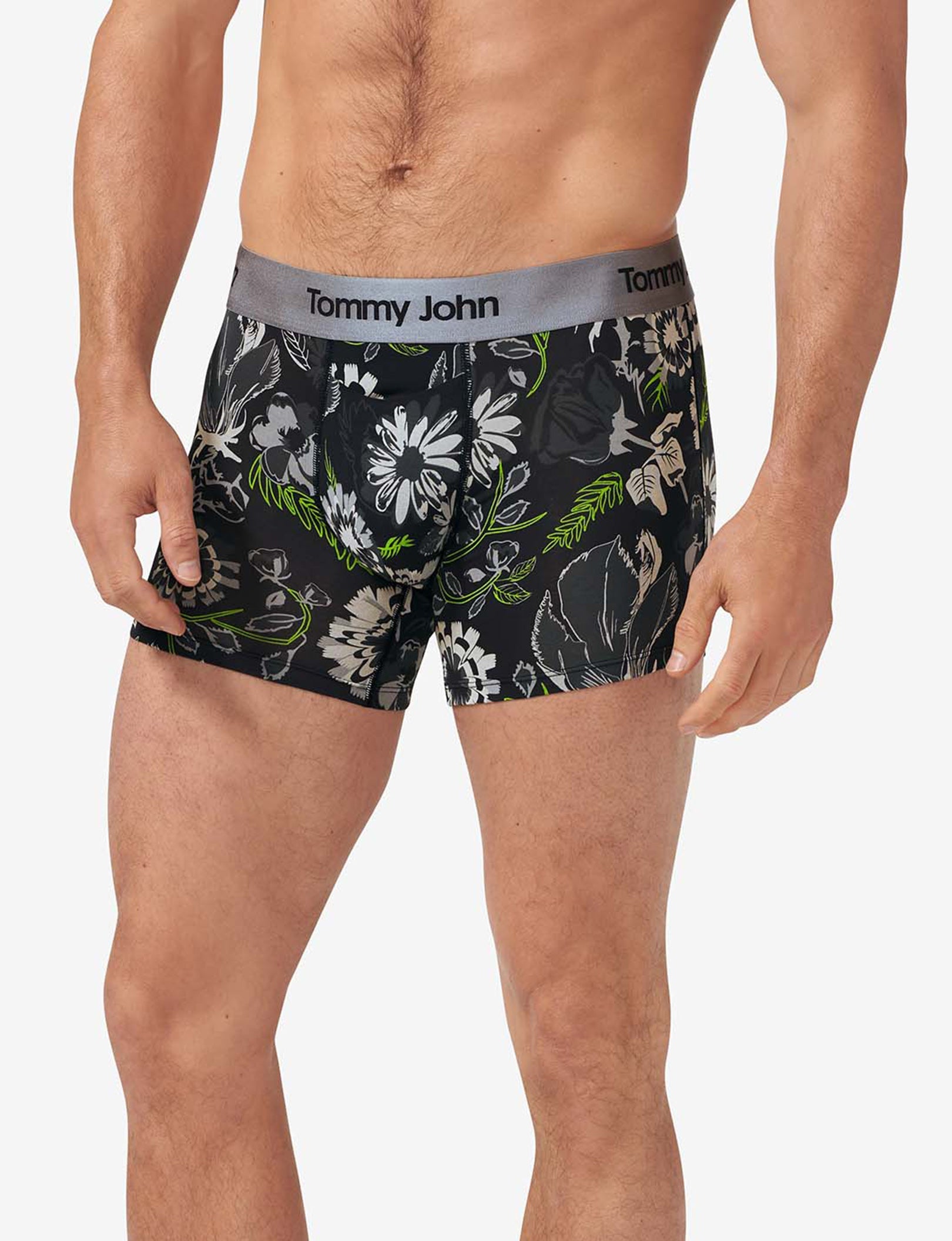 Second Skin Trunk 4"::Black Botanical