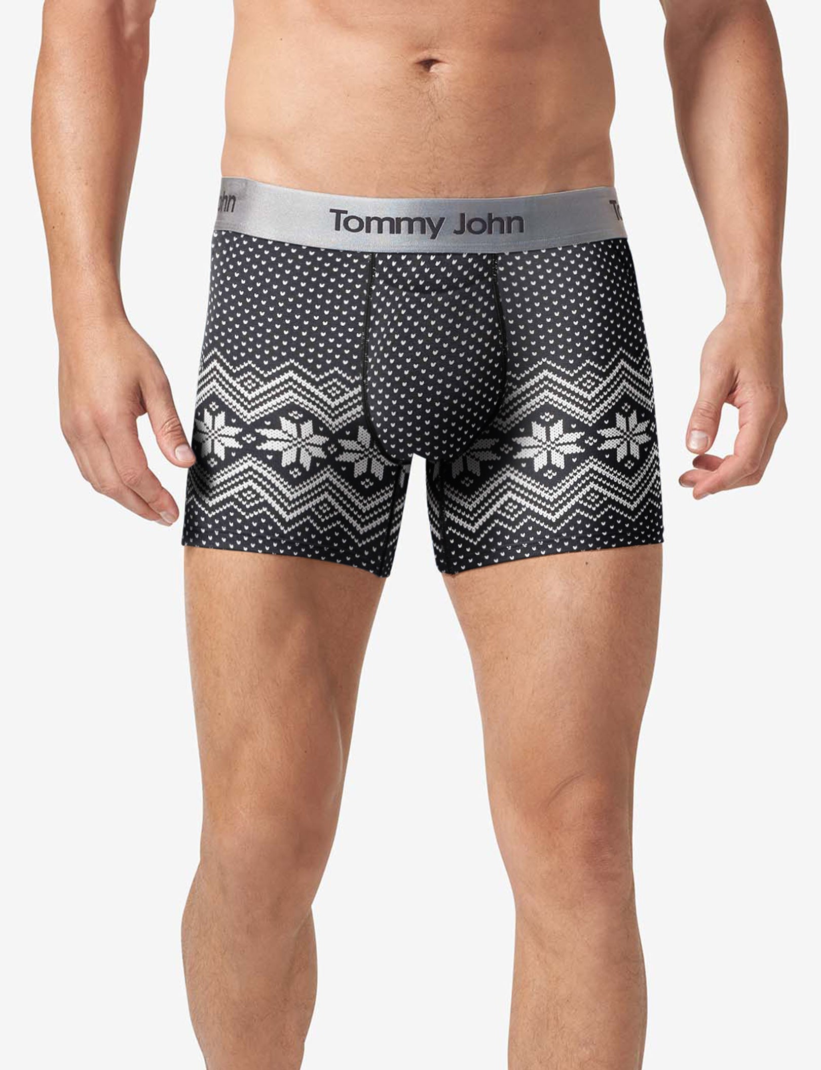 Second Skin Trunk 4"::Black Vintage Sweater