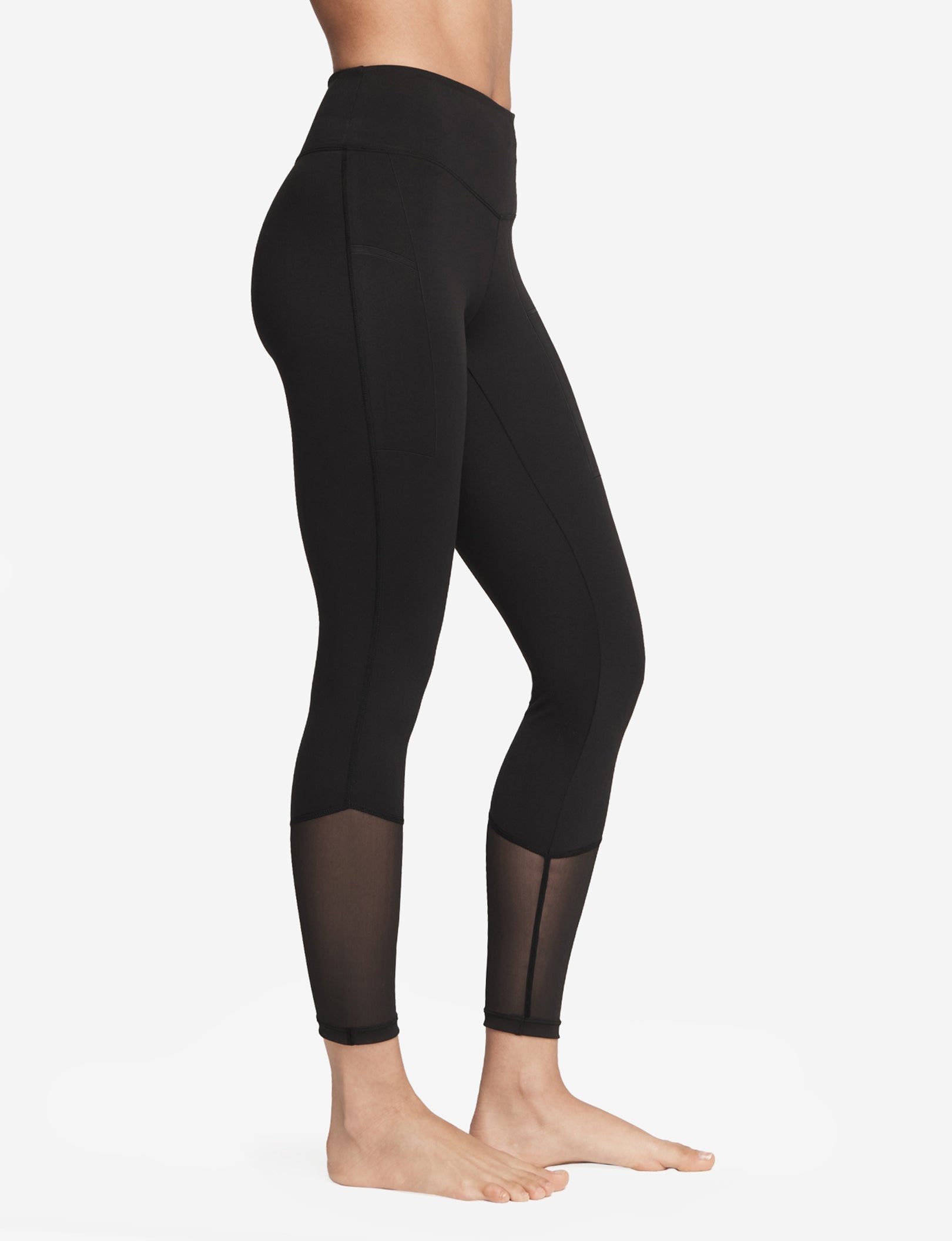 Women's Go Anywhere® Mesh Pocket Legging::Black