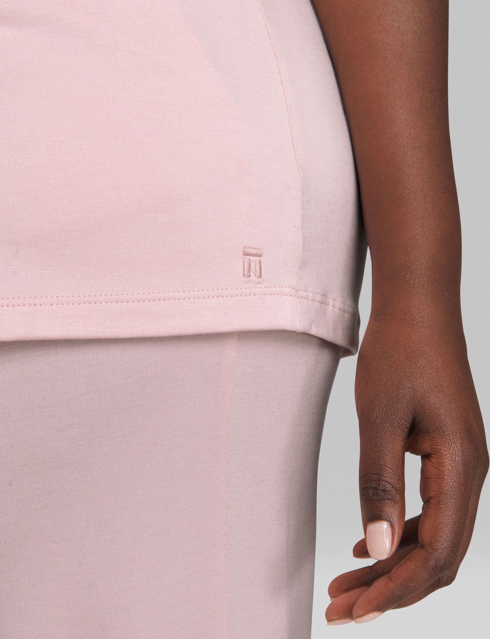 Women's Short Sleeve Top & Pant Pajama Set::Peachskin