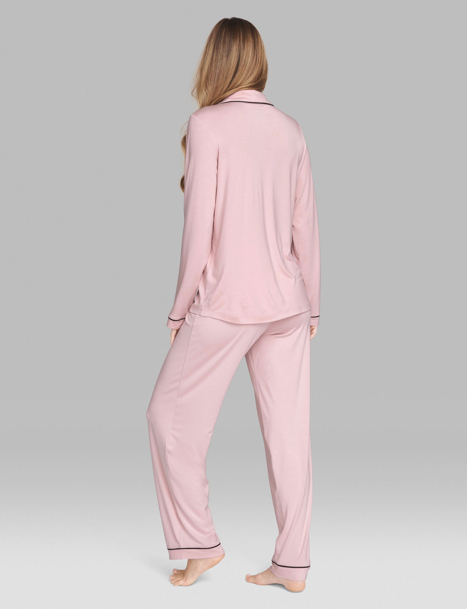 Women's Long Sleeve Top & Pant Pajama Set::Peachskin
