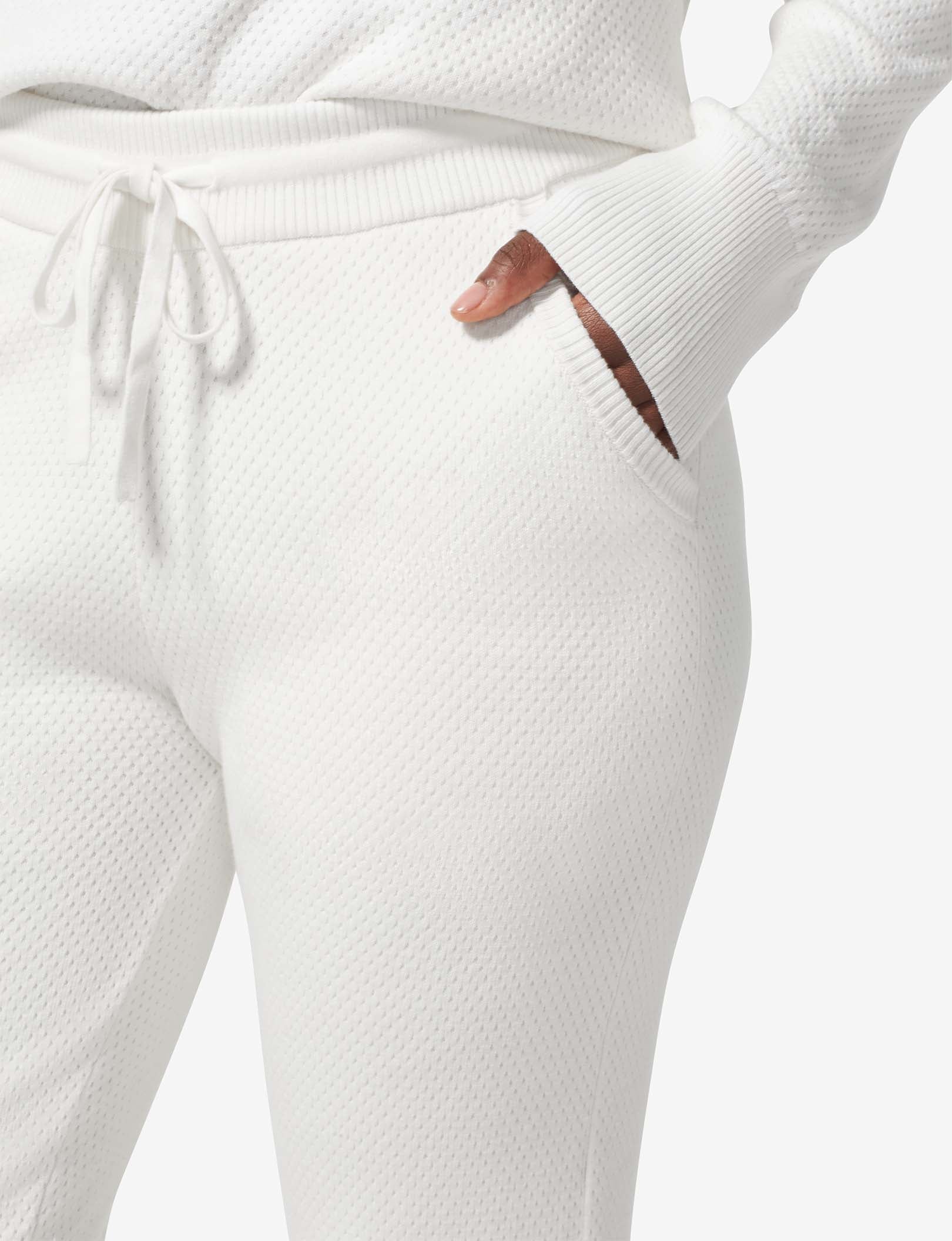 Women's Sweater Lounge Jogger::Coconut Milk