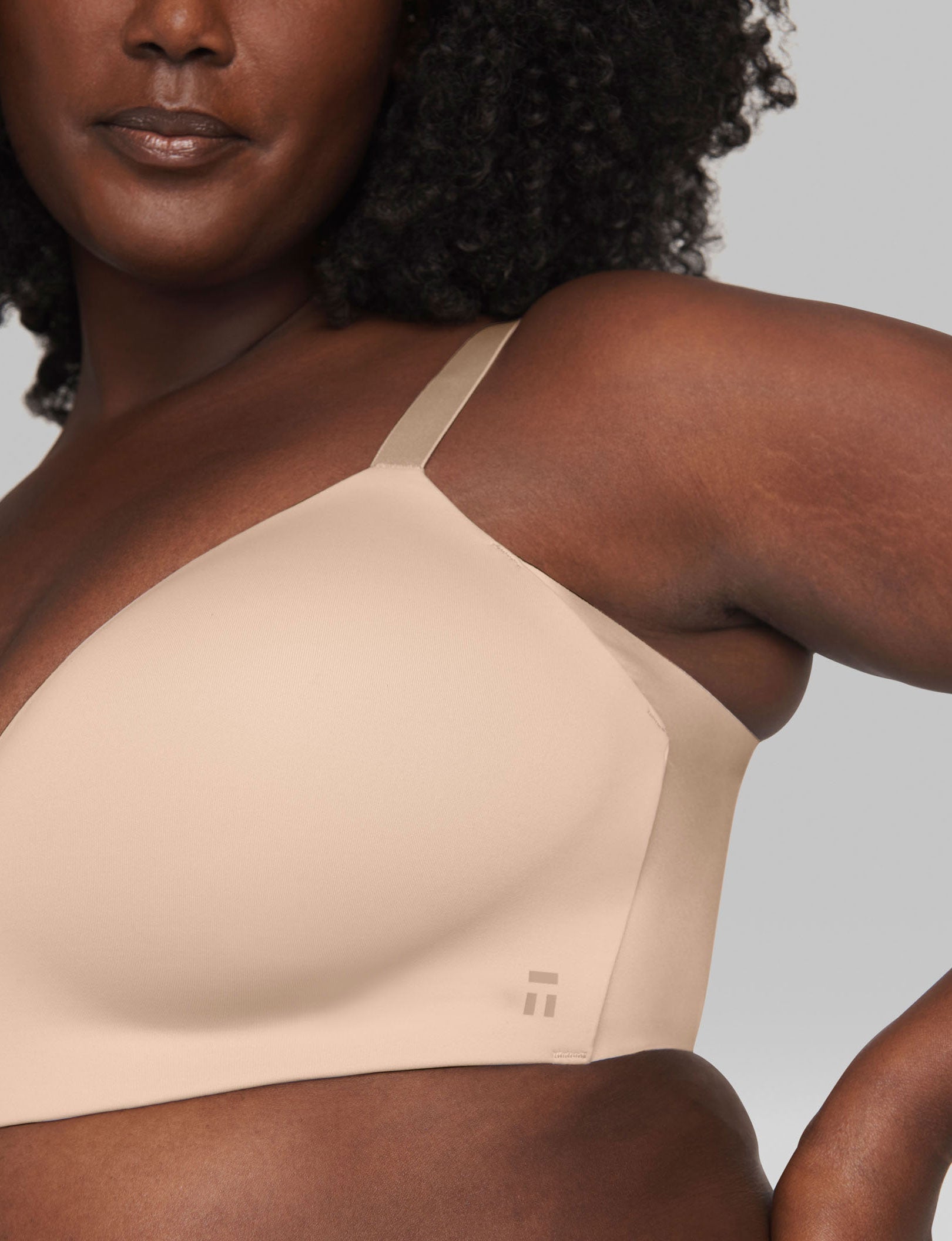 Comfort Smoothing Lightly Lined Wireless Bra::Rugby Tan