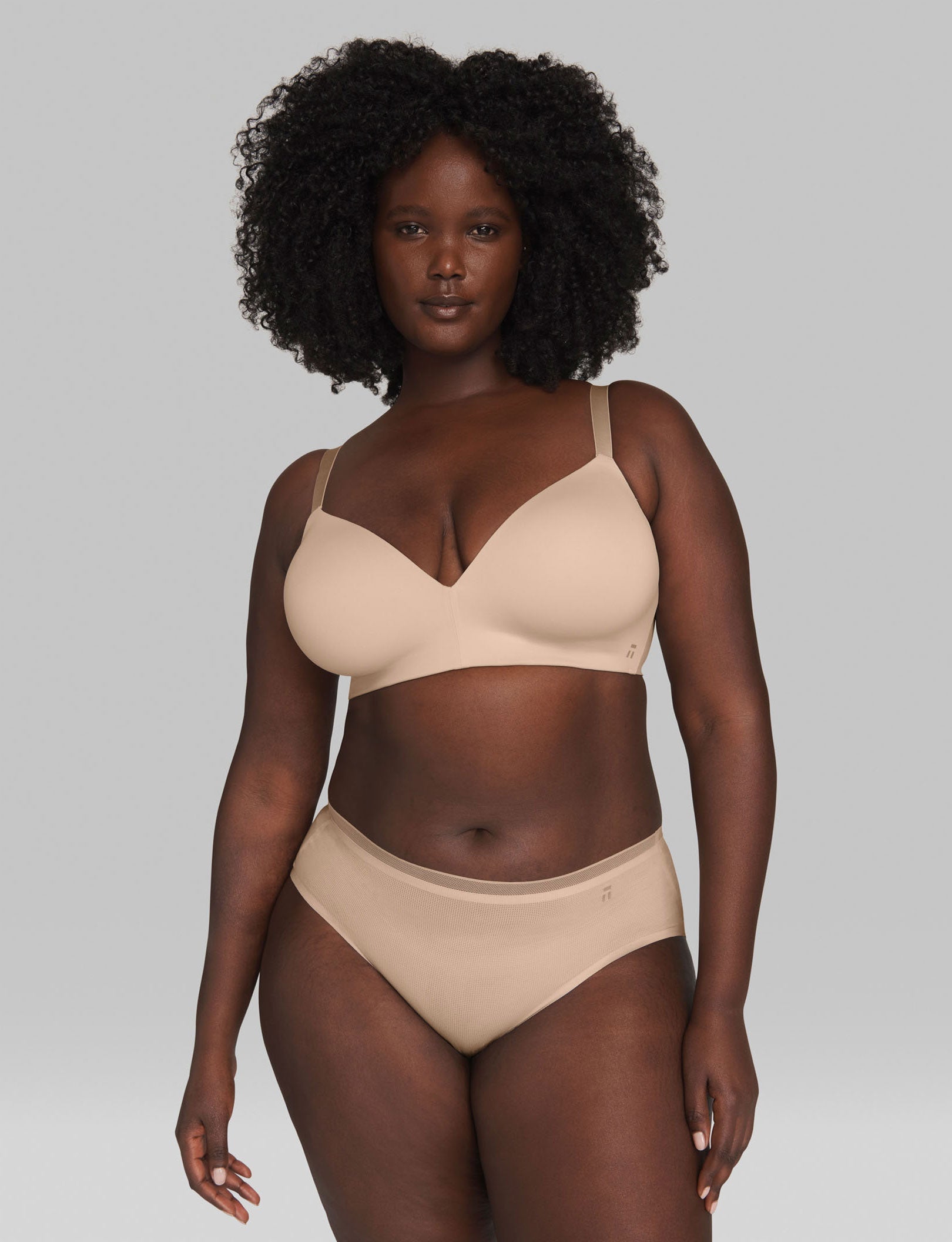 Comfort Smoothing Lightly Lined Wireless Bra::Rugby Tan