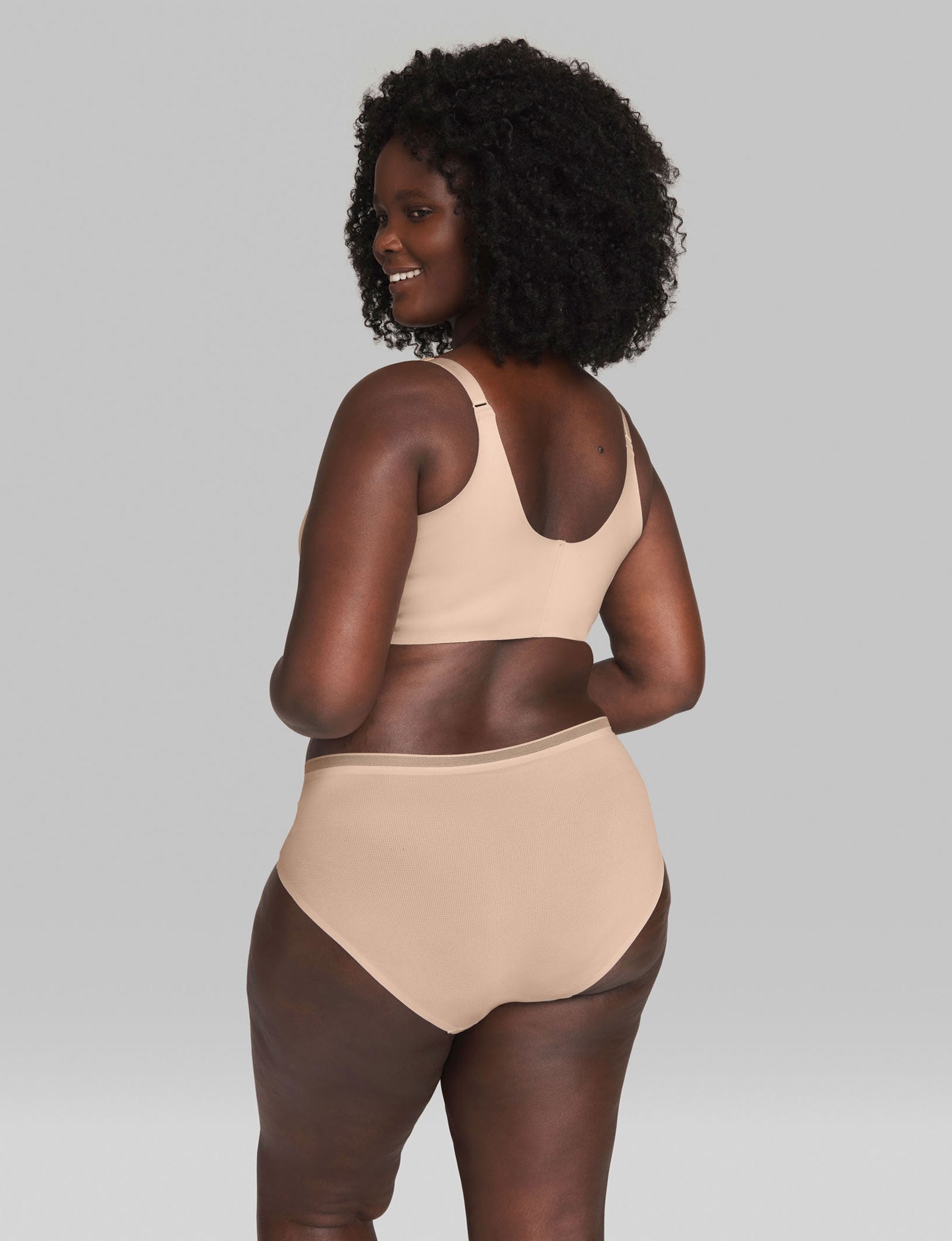 Women's Comfort Smoothing Scoop Bralette::Rugby Tan
