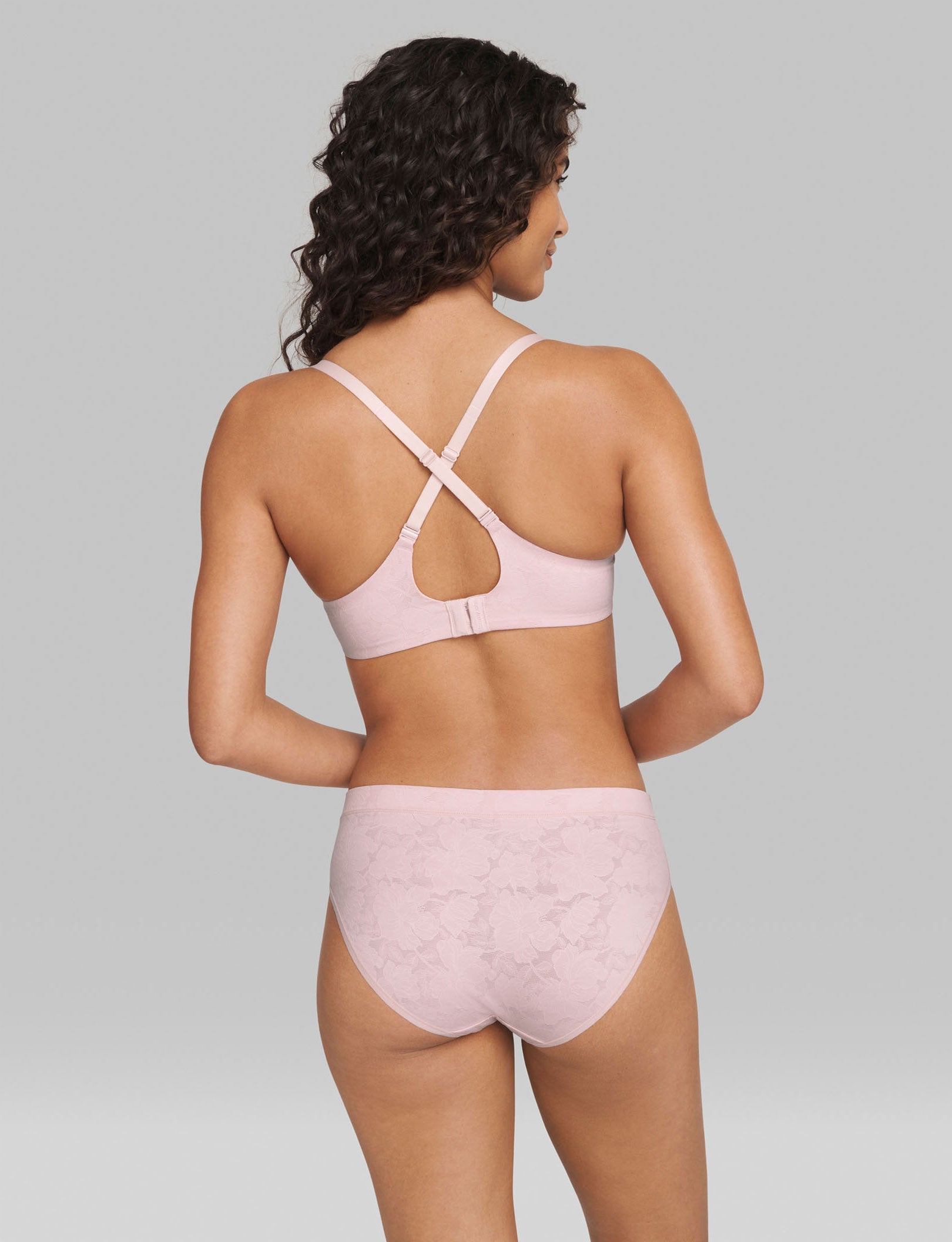Second Skin Comfort Lace Lightly Lined Wireless Bra::Peachskin Lace