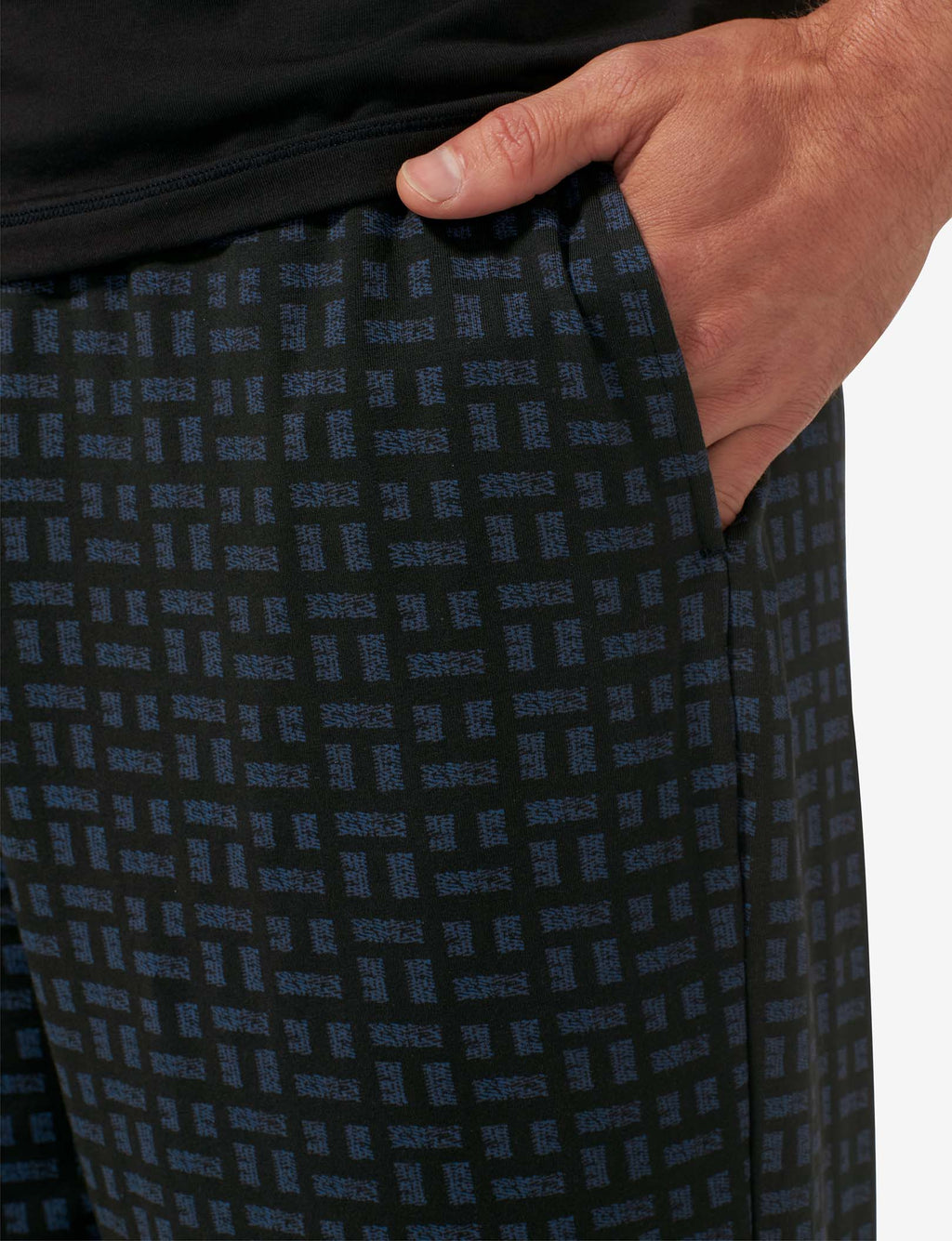 Essential Short Sleeve Tee and Pant Pajama Set::Black/Textured T