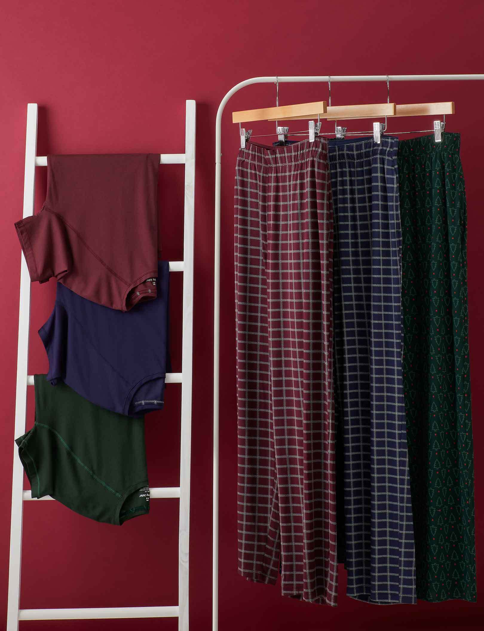 Essential Short Sleeve Tee and Pant Pajama Set::Quarry